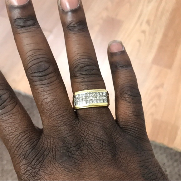 18k solid gold (3row) 3ct diamond ring - Picture 1 of 8